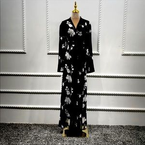 Long Floral long robe black white small- medium